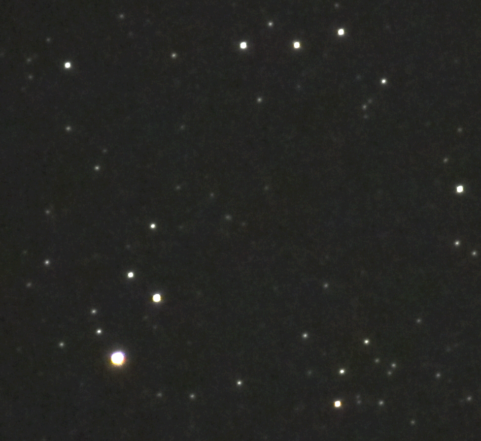 Зоряне поле з підписами зі Stellarium, де позначено положення Плутона 31 липня